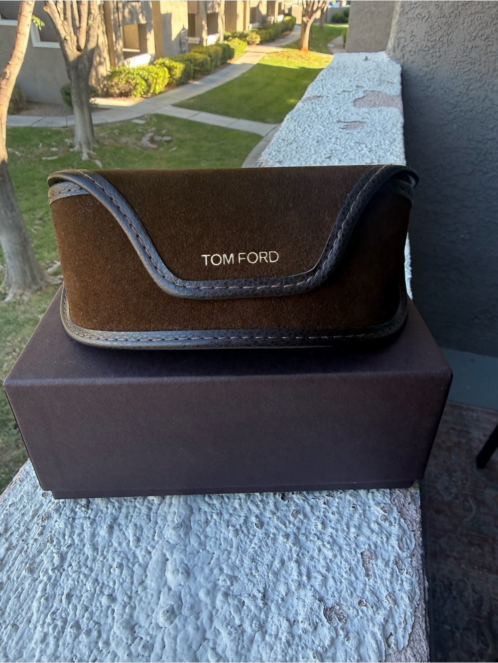 Tom Ford Brown Suede Sunglasses Case with Box - Picture 5 of 5